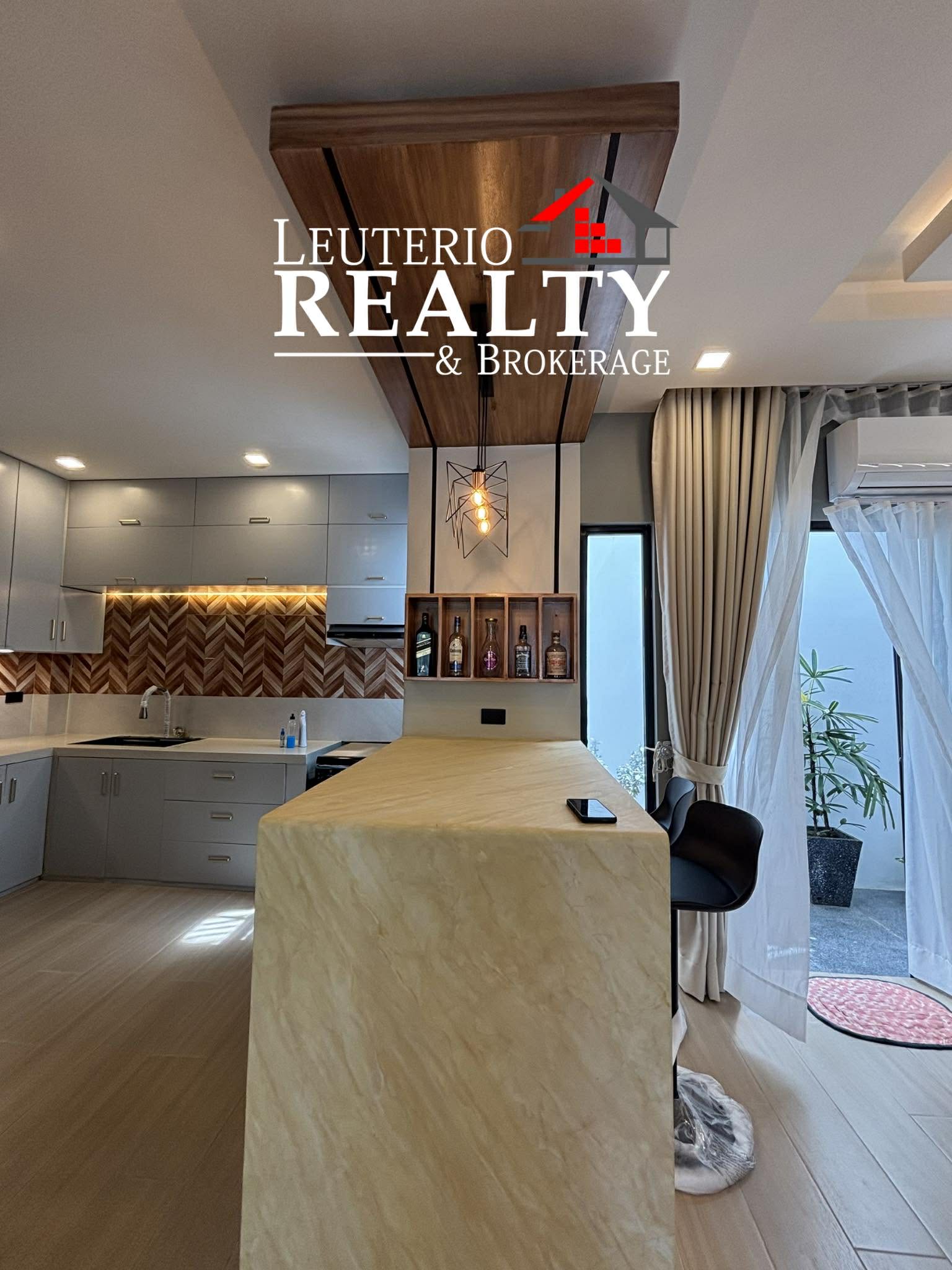 Parkview Executive Townhomes in Bicol — real estate listing image 4